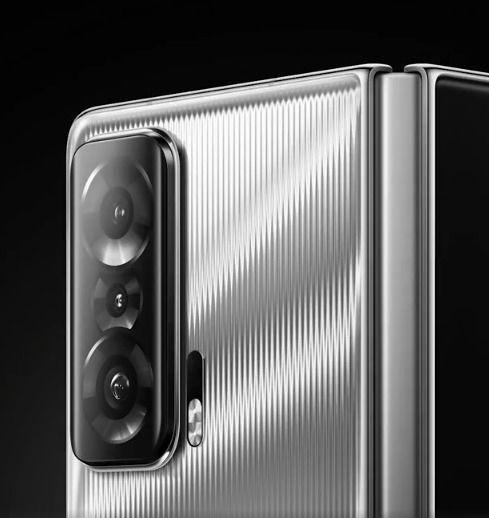 荣耀最新爆料折叠屏,颠覆传统，引领未来折叠时代！”  第1张