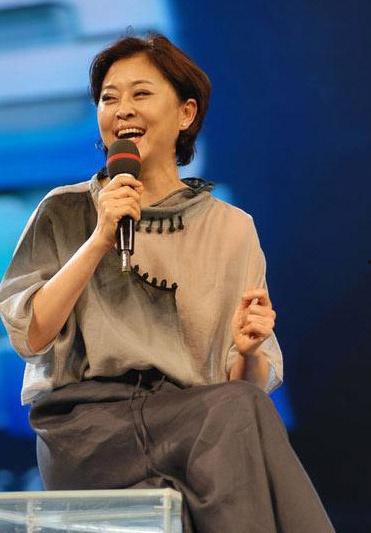 倪萍爆料趣事视频大全最新,揭秘娱乐圈幕后趣事大盘点  第3张